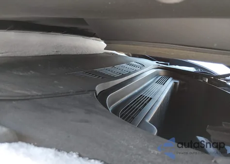 2021 Ford Mustang Mach-E Select z USA, uszkodzony, nr VIN 3FMTK1RMXMMA09466